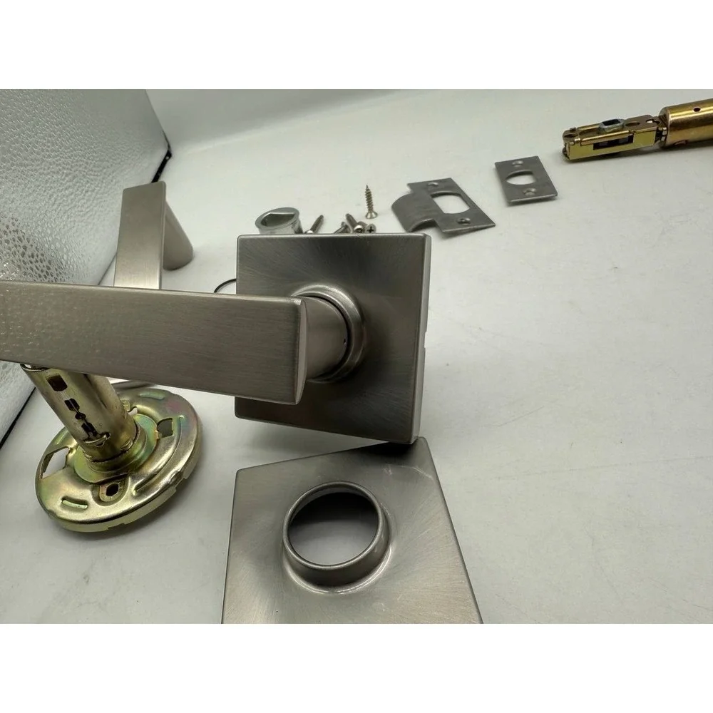 Kwikset Passage Door Lever Set.A6